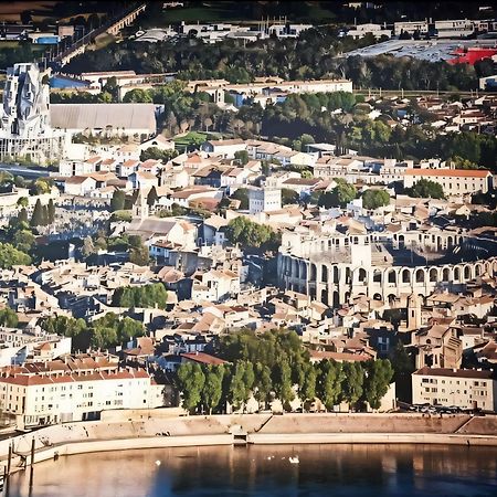 L' Appart Du Centre Historique Charme Et Confort Arles Luaran gambar