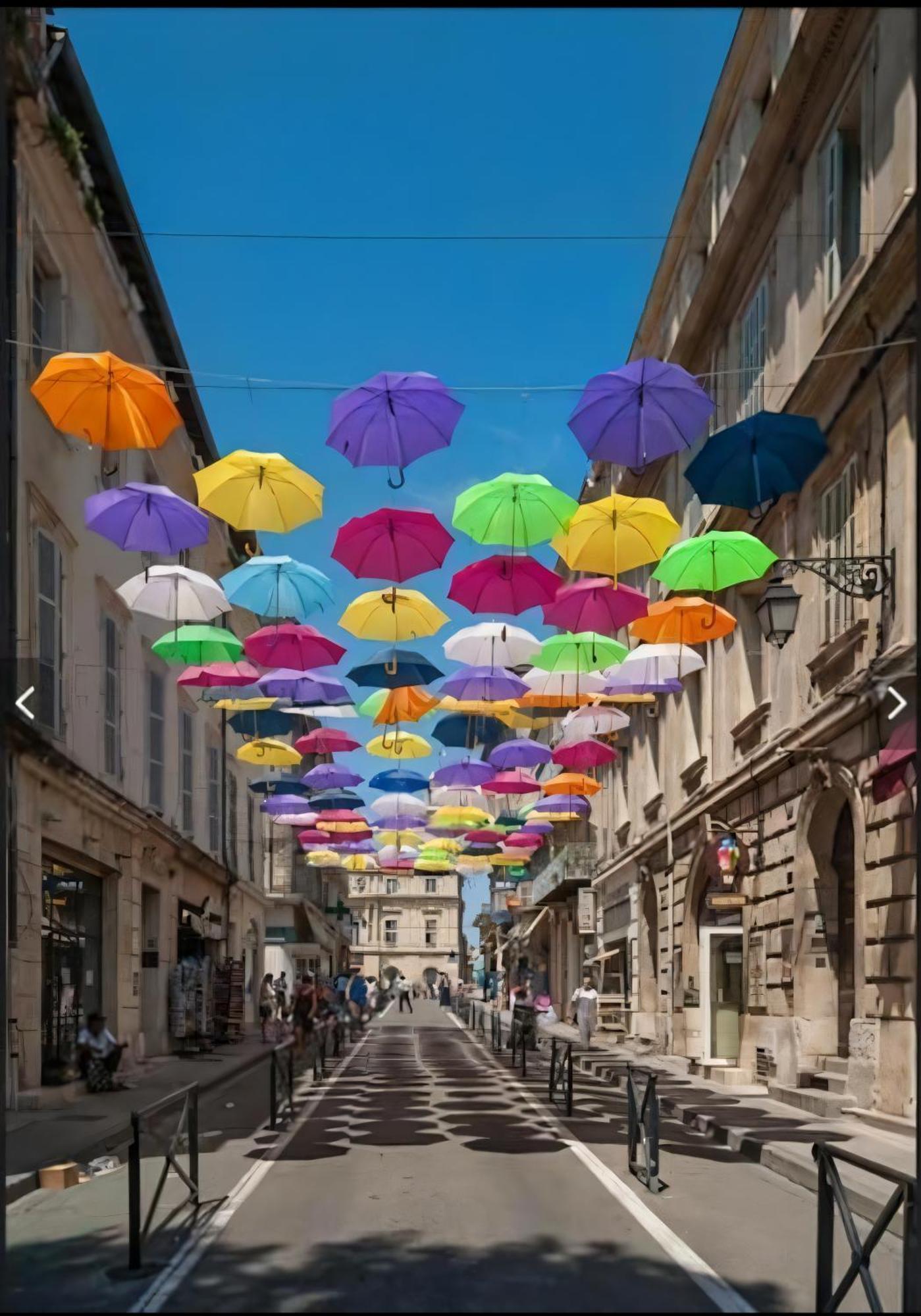L' Appart Du Centre Historique Charme Et Confort Arles Luaran gambar