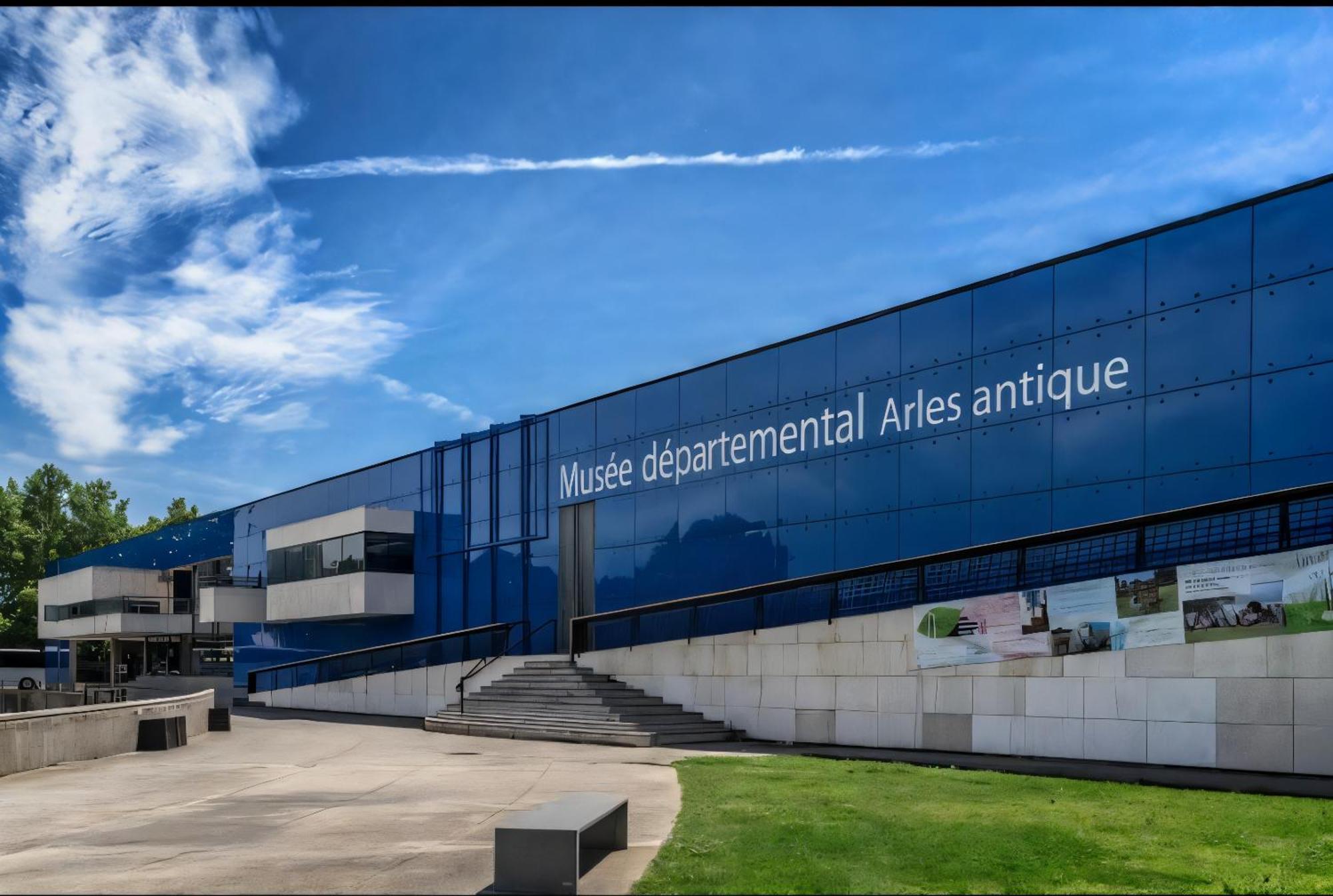 L' Appart Du Centre Historique Charme Et Confort Arles Luaran gambar